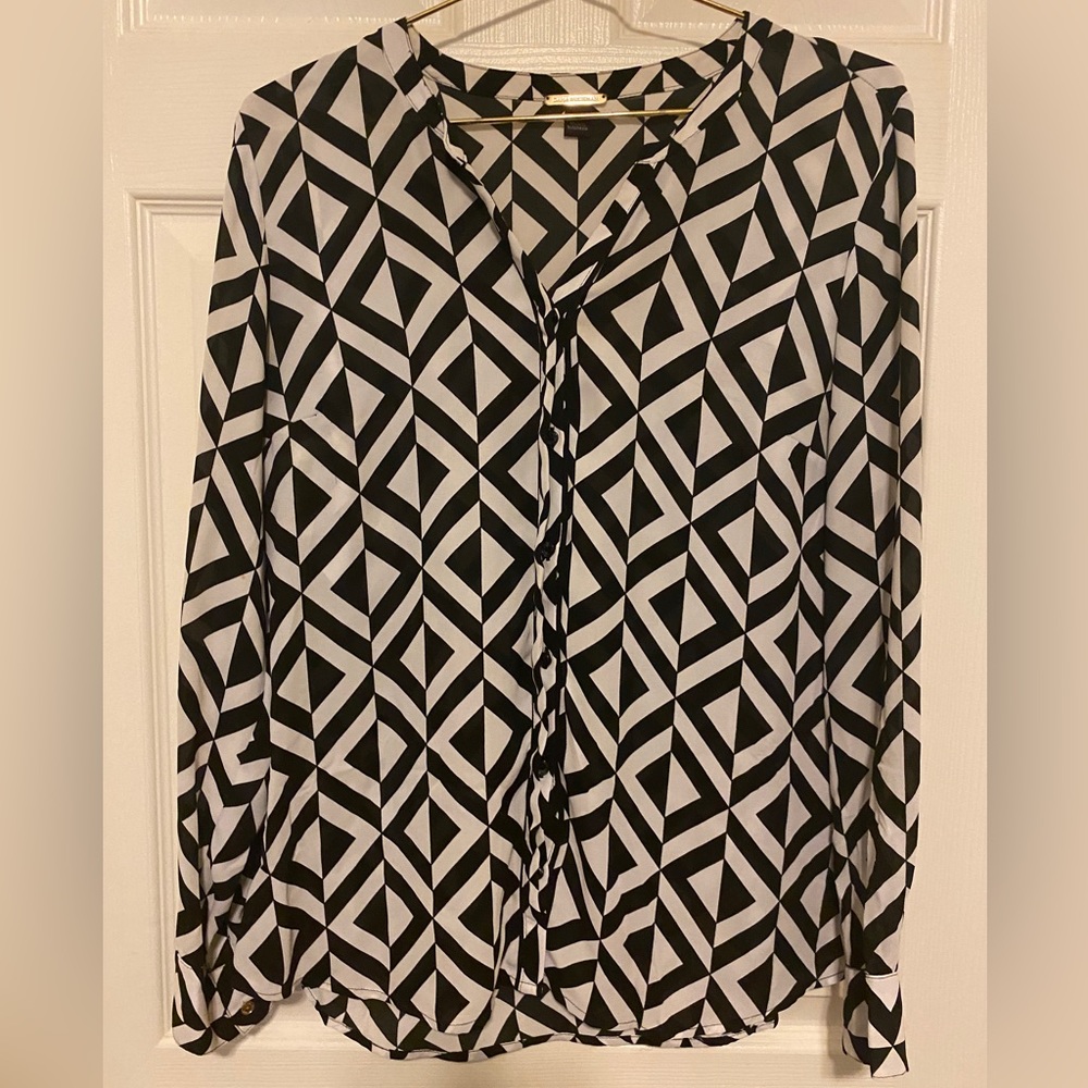 Black and White Geometric Blouse, Size 6, Dana Buchman